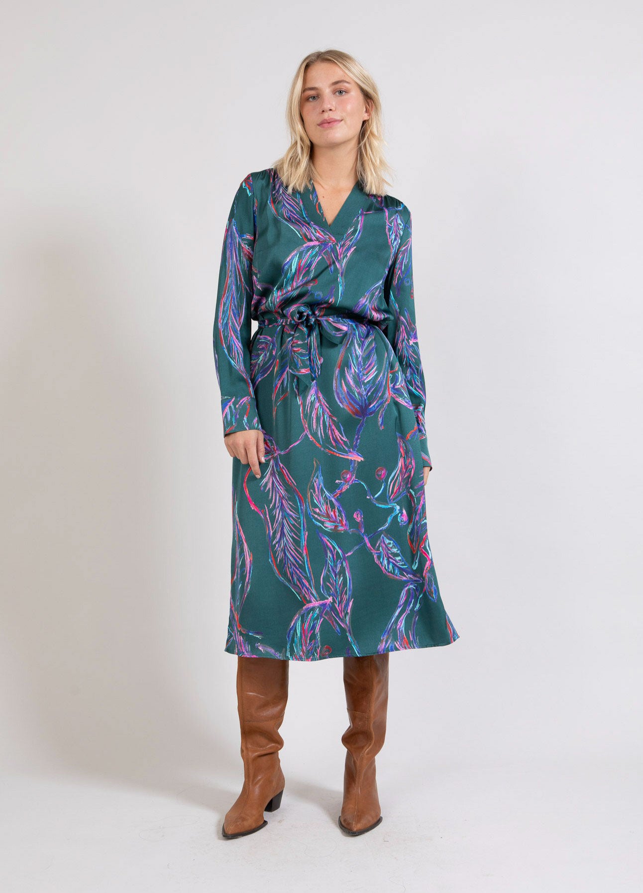 Coster Copenhagen  KLEID MIT MEHRBLÄTTER-PRINT Dress Multi leaves print - 939