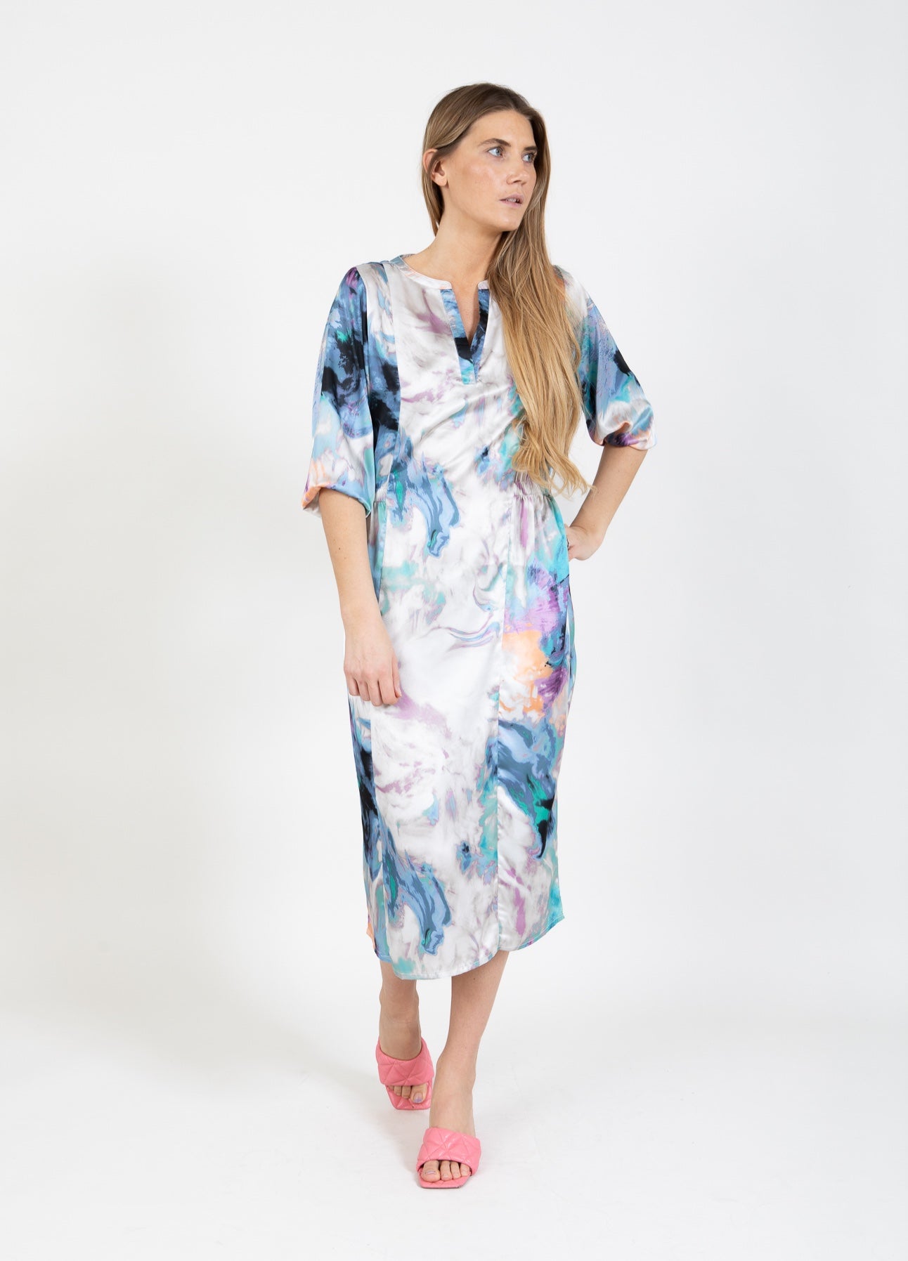 Coster Copenhagen KLEID MIT SWIRL-PRINT Dress Swirl print - 932