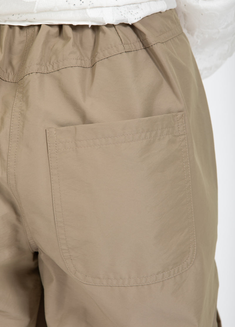 Coster Copenhagen CARGOHOSE - SILLE PASSFORM Pants Desert sand - 329