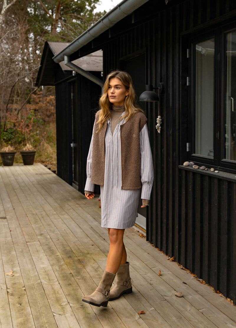 CC Heart CC HEART JAMIE FLEECE WESTE Outerwear Light nougat - 378