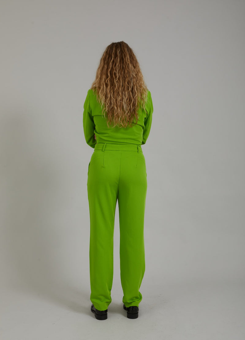 Coster Copenhagen HOSE MIT NORMALEM BEIN - STELLA FIT Pants Flashy green - 459