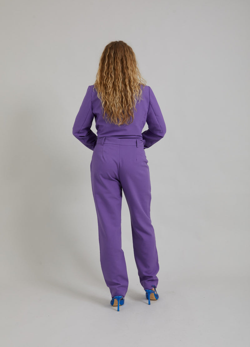 Coster Copenhagen HOSE MIT NORMALEM BEIN - STELLA FIT Pants Warm purple - 846