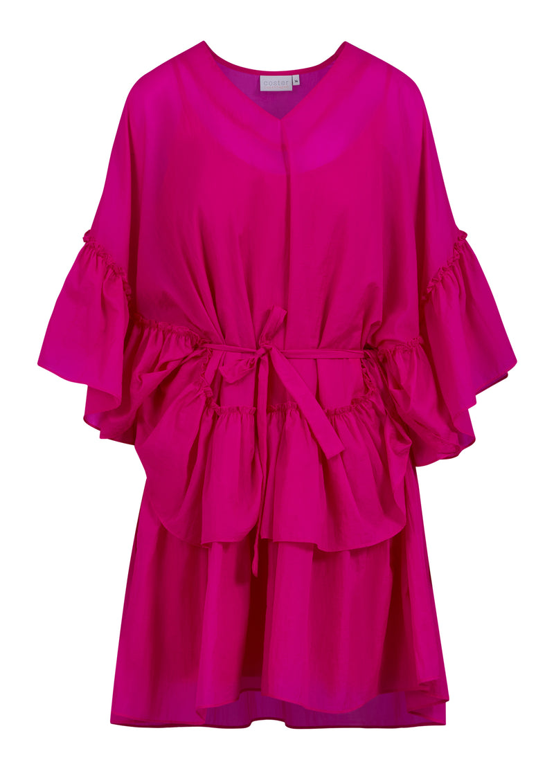 Coster Copenhagen KLEID MIT GROßER RÜSCHE Dress Bright pink - 663
