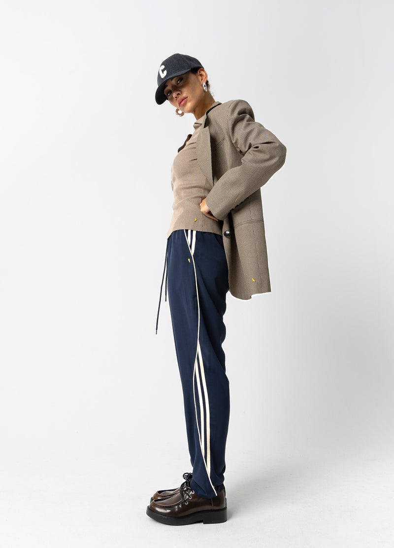 Coster Copenhagen LOCKERE SPORTLICHE HOSE - SILLE PASSFORM Pants Navy/off white - 566