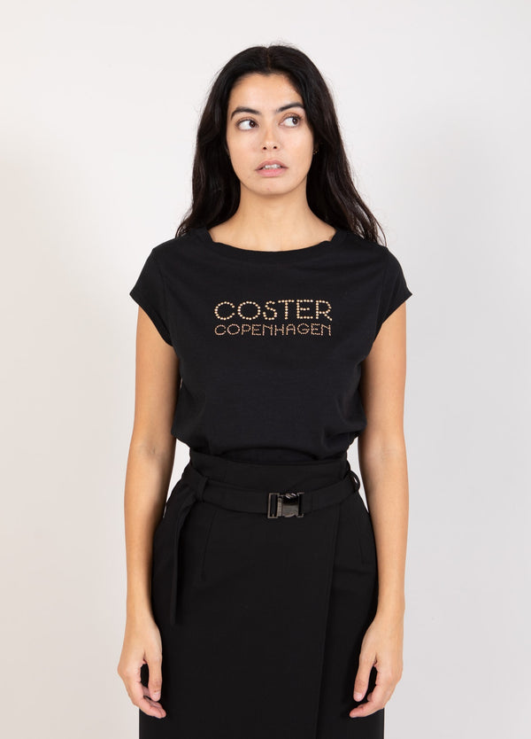 Coster Copenhagen T - SHIRT MIT COSTER-LOGO IN NIETEN - KAPPENÄRMEL T-Shirt Black - 100