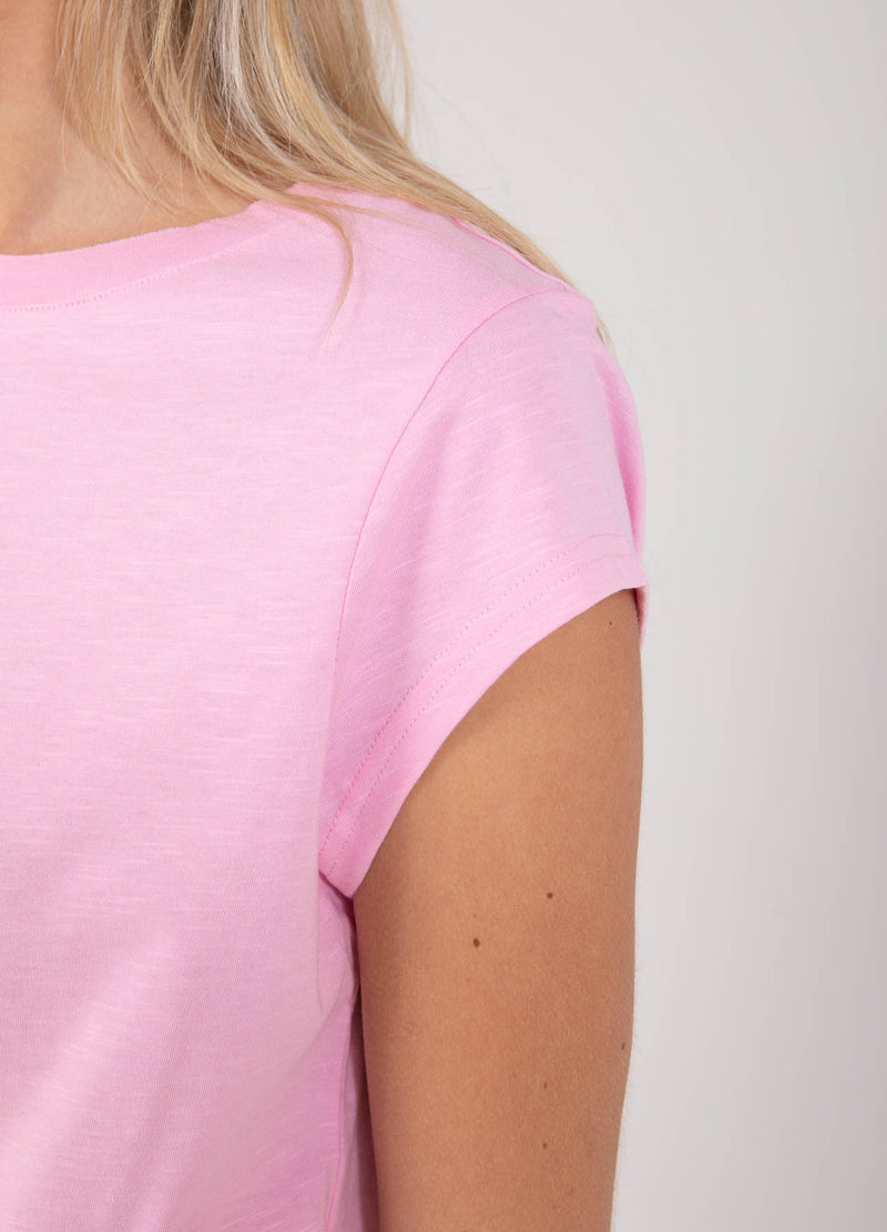 Coster Copenhagen T-SHIRT MIT GESICHTSDRUCK – KAPPENÄRMEL T-Shirt Baby Pink - 614