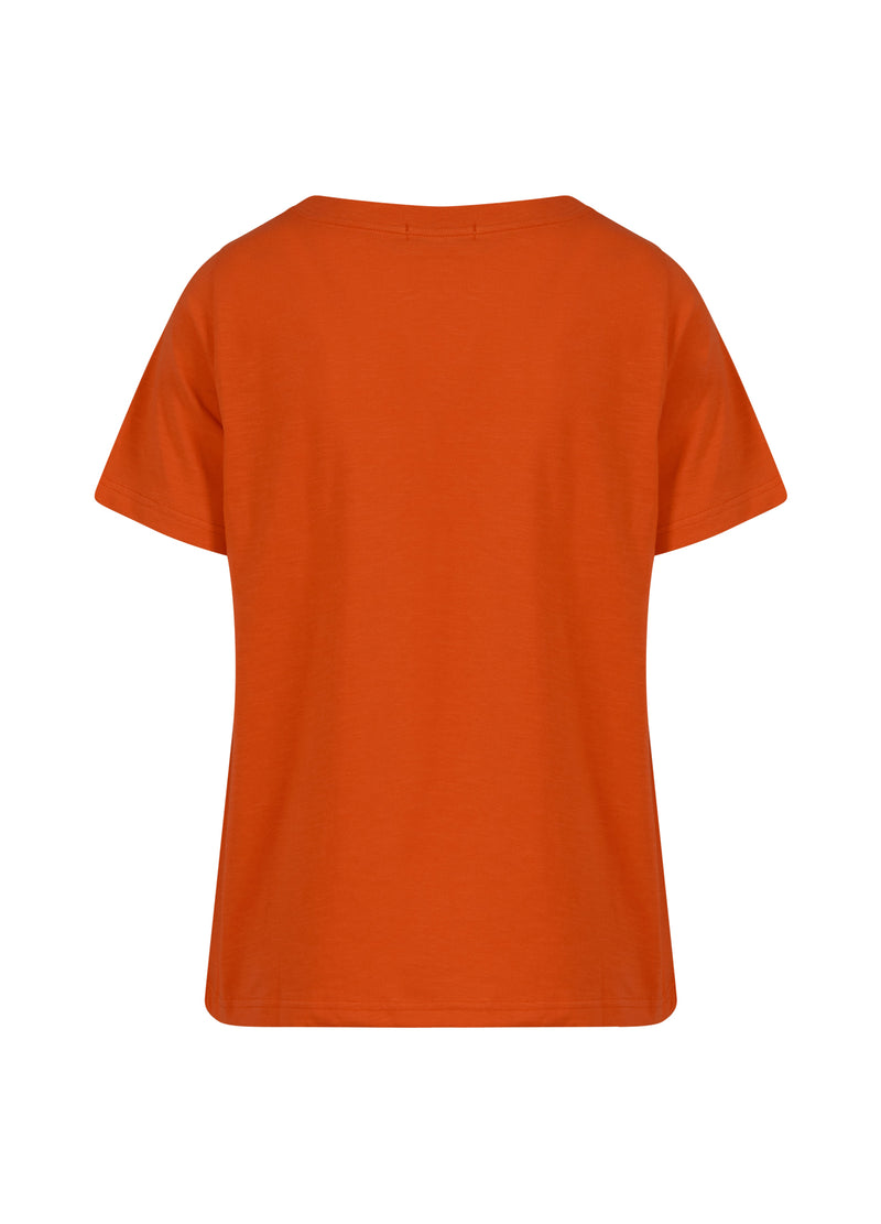 Coster Copenhagen T-SHIRT MIT KUSSLIPPEN – MITTELÄRMEL T-Shirt Mandarin - 760