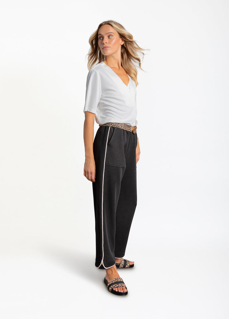 Coster Copenhagen TOP MIT DOPPELTEM V-AUSSCHNITT-KRAGEN AUS JERSEY-PIQUÉ Shirt/Blouse Off White - 249