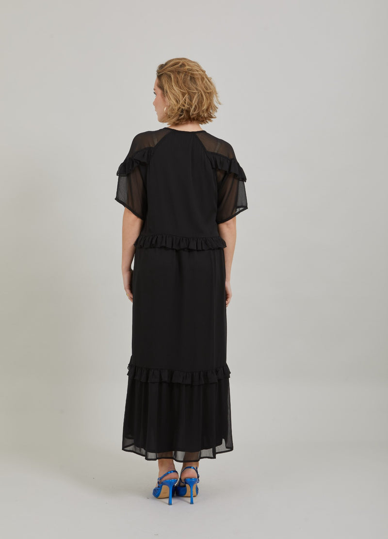 Coster Copenhagen  LANGES KLEID MIT RÜSCHEN Dress Black - 100